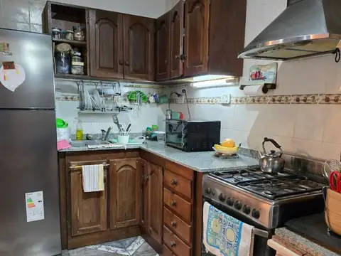2 propiedades en venta en Adrogue, sobre lote de 500 m2