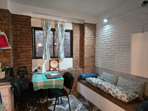 Casa 5 ambientes con 4 baños