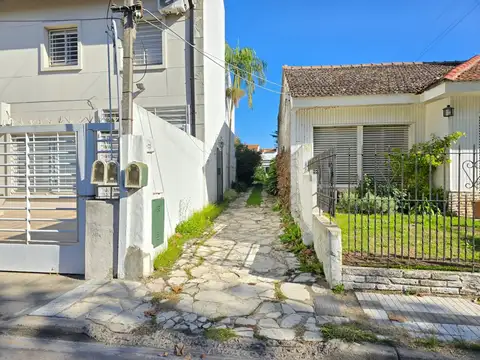 2 propiedades en venta en Adrogue, sobre lote de 500 m2