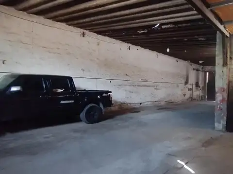 Galpon en Venta 10  mts Frente