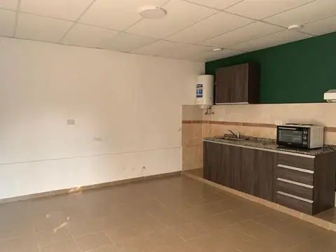 Casa en Alquiler en Granadero Baigorria, $ 450.000