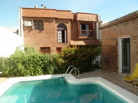 Venta Hermosa Propiedad En Casanova 300. Ideal Inversores