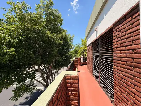 VENTA PH 5 AMB, 3 BAÑOS Y 2 COCHERAS A ALTURA AV. DIRECTORIO 2700