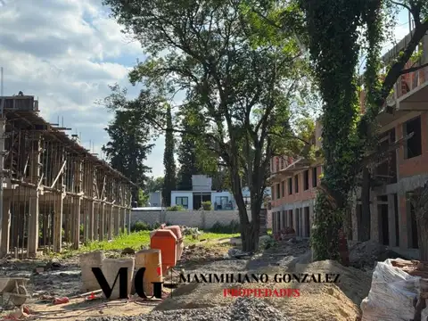 Departamento en Venta con 1 cocheras