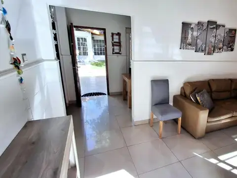 Depto Tipo Casa 3 ambientes con 2 baños