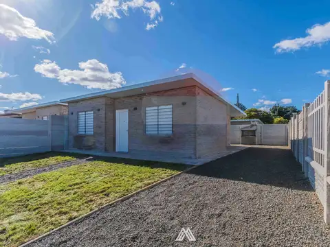 ALQUILER-casa 3 dorm. a estrenar-LOMAS DE SOLYMAR