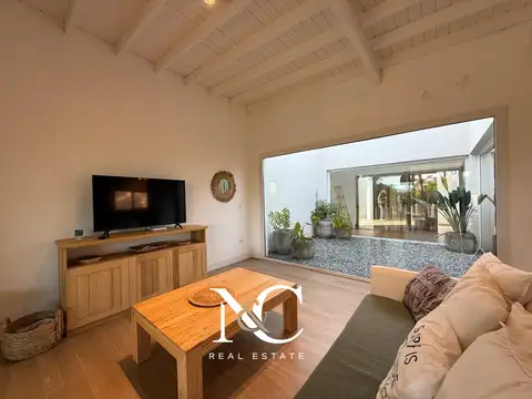 Casa en Venta con 1 cochera
