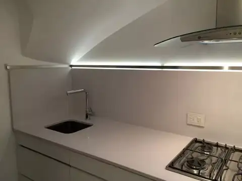 Malabia 700, Piso pb