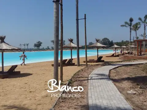Lagoon Pilar