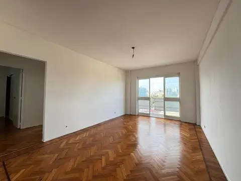 Semipiso de 3 Ambientes con Posibilidad de 4 Ambientes