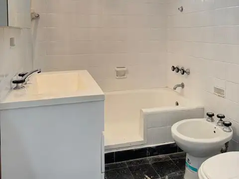 Departamento 3 ambientes con 2 baños