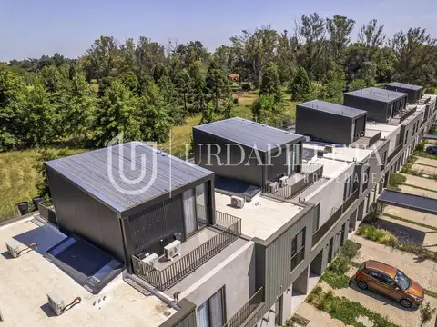 Townhouse en venta de 4 ambientes en Oliden Joven Pilar