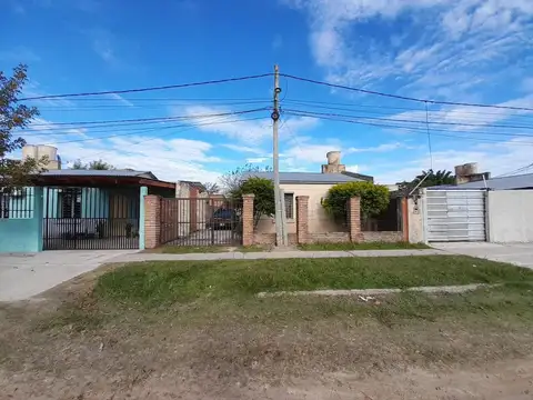 Casa 3 ambientes con 1 baño