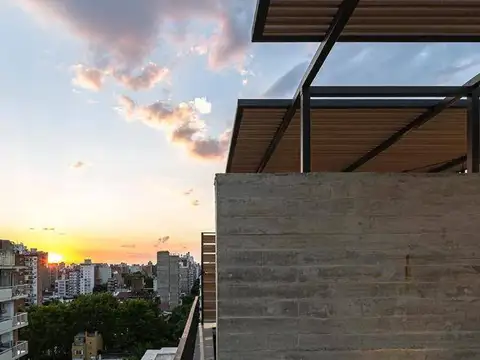 DUPLEX AMOBLADO CON TERRAZA EXCLUSIVA EN SAN JUAN 2312 EN ALQUILER TEMPORAL