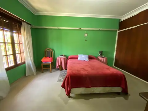 EXCETE ACCESO - 4 DORM - JARDIN QUINCHO PILETA