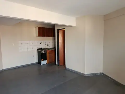 Departamento en Alquiler en Moron, $ 380.000