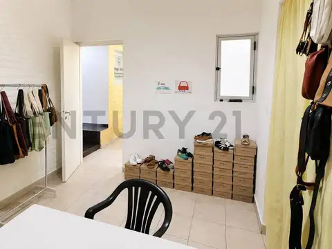 Casa 3 ambientes con 2 baños