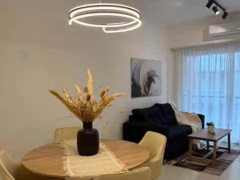 Venta Departamento 2 ambientes c/ dependencia en zona plaza colon