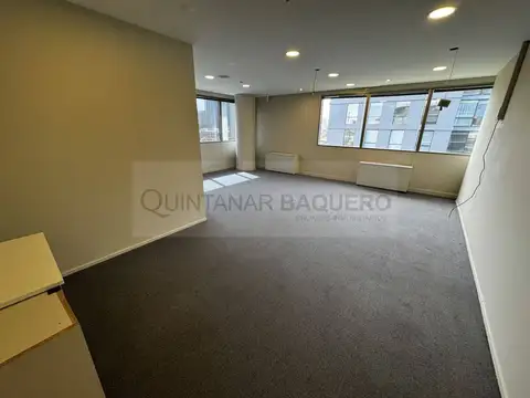 Oficina en Alquiler al Norte