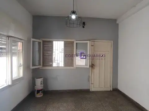 Depto Tipo Casa en Alquiler de 2 dormitorios