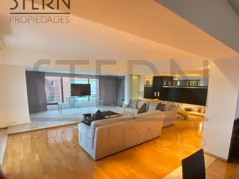 Departamento en Venta de 4 dormitorios