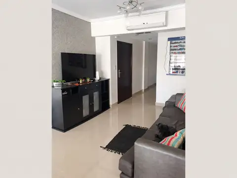PISO UNICO 4 AMBIENTES CON COCHERA FIJA
