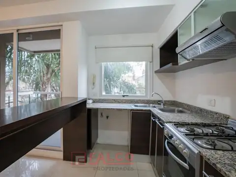 Departamento en Alquiler en Parque Chacabuco, $ 930.000