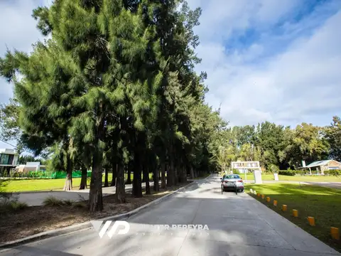 VENTA LOTE TERRENO EN BARRIO CERRADO LARES DE CANNING