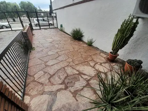 Depto Tipo Casa en Venta de 5 ambientes