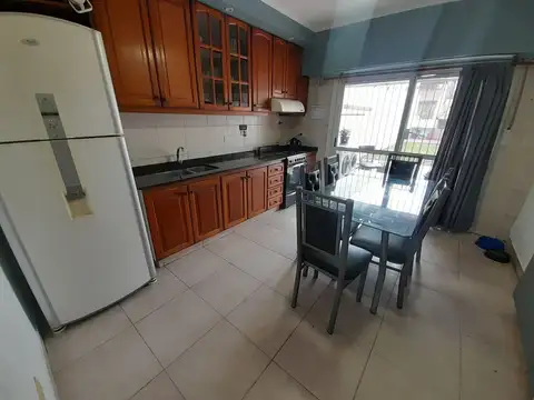 Depto Tipo Casa en Venta con 2 cocheras
