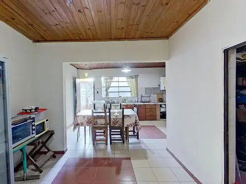 VENTA CASA CON LOCAL Y DPTO FLORENCIO VARELA