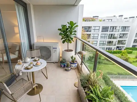 DEPARTAMENTO 4 AMBIENTES A LA VENTA EN HAEDO CON COCHERA