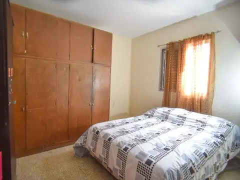 Casa 6 ambientes con 3 baños
