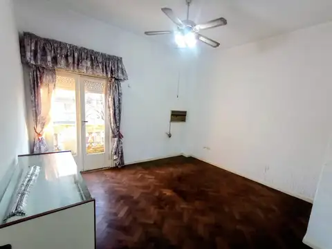 Departamento en Venta en Villa Dominico, USD 75.000