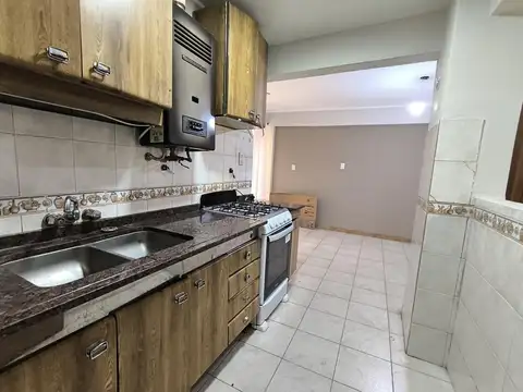 Departamento 5 ambientes con 2 baños