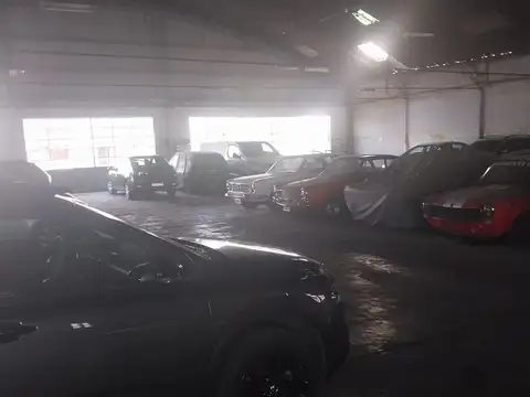 Venta - Espectacular Predio en 3 Plantas - Múltiples Destinos Cup. Cub. - 3700 M2