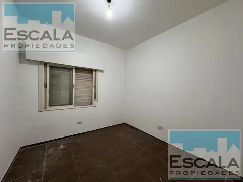Casa en Alquiler con 1 cochera