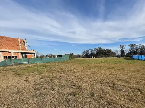 Terreno en Venta en Pilar Del Este, USD 32.000