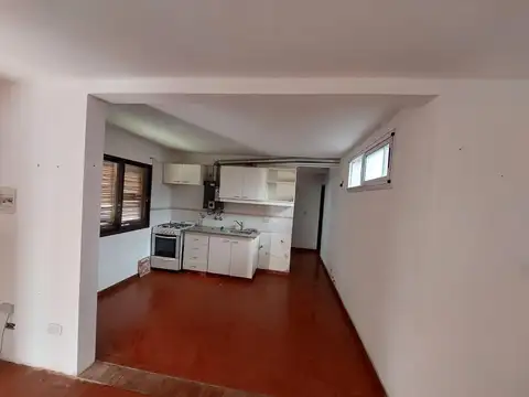 Depto Tipo Casa 3 ambientes con 1 baño