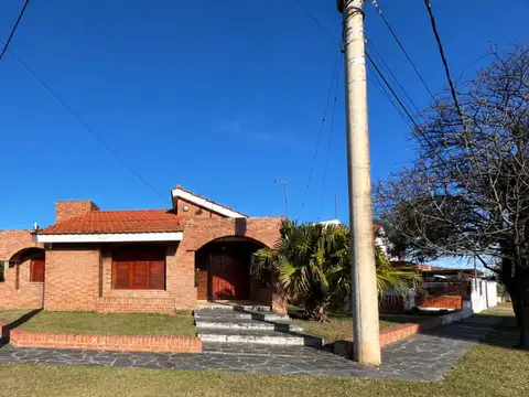 Calle Mendoza 1100