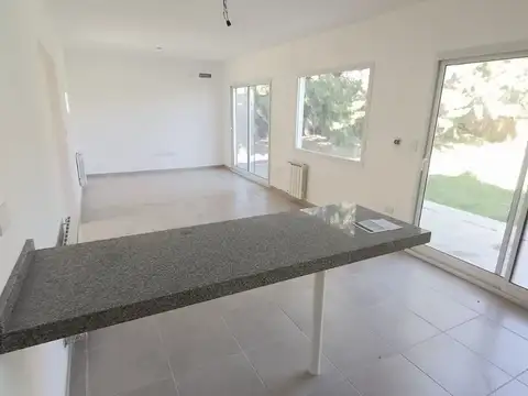 ALQUILER CASA DE 3 AMBIENTES VILLANUEVA