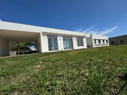 Casa en Venta en Comarcas de Luján, USD 275.000