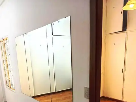 Av Belgrano 1892 , Piso 2º