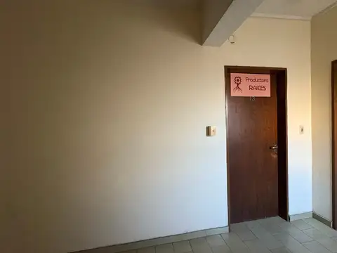 VENTA / OFICINA MICROCENTRO / OPORTUNIDAD