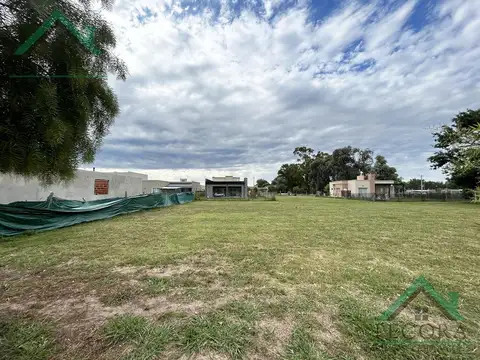 Terreno en Venta en Pilar Del Este, USD 32.000