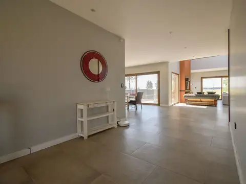 CASA VENTA FINCAS SAN VICENTE 5 AMBIENTES FINANCIA