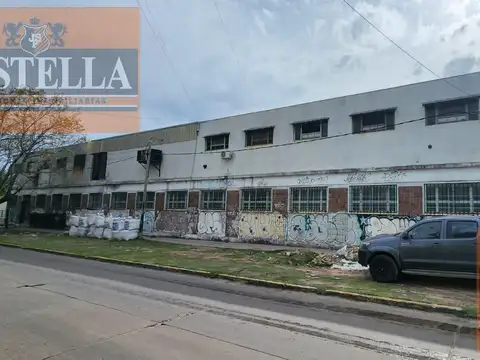 Galpon en Venta 52  mts Fondo