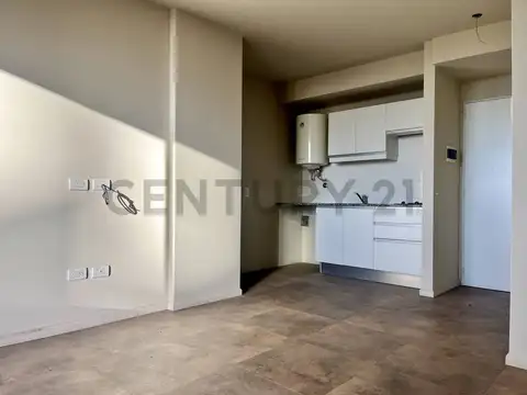 Avellaneda 800, Piso 8