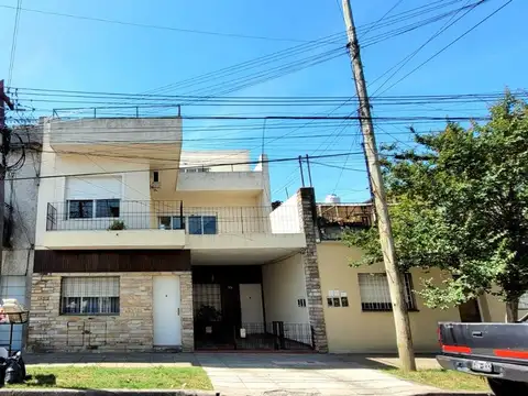 Luis Maria Campos 4800