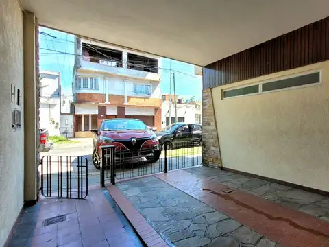 Depto Tipo Casa en Venta de 4 dormitorios